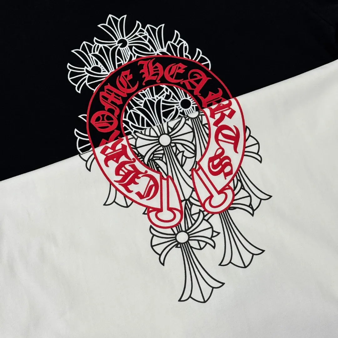 P170 Chrome Hearts 25 high-end versions. The fabric is made of 300 grams of high-density pure cotton. It does not deform or shrink. It has three labels. It is the same style for men and women. Technology: suede foaming + digital printing. Color: white, black. SIZE: S-XL.